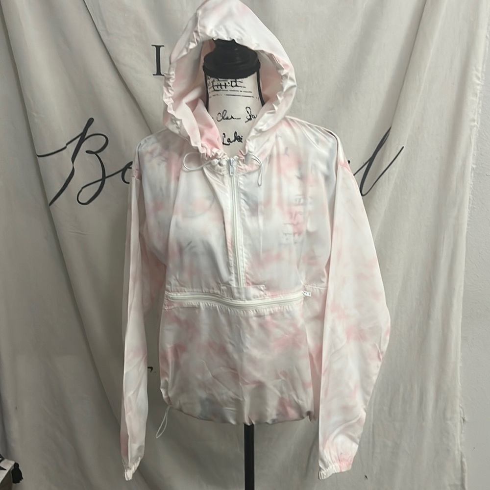 NWOT Thread & Supply Wind Breaker